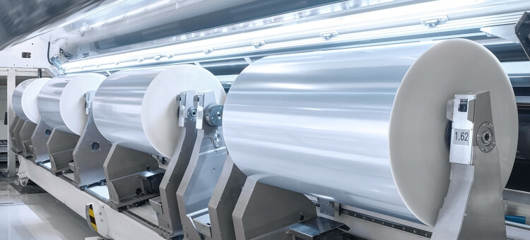 Strapabíró és esztétikus: BOPP féltömlő fólia, fóliatömlő, síkfólia és tasak